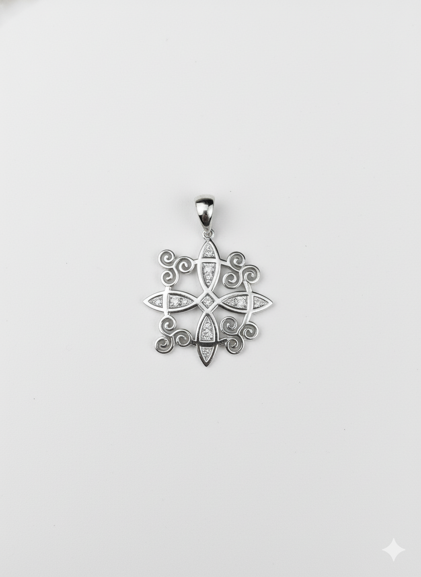 Dije de Plata .925 con Diseño Floral Filigrana