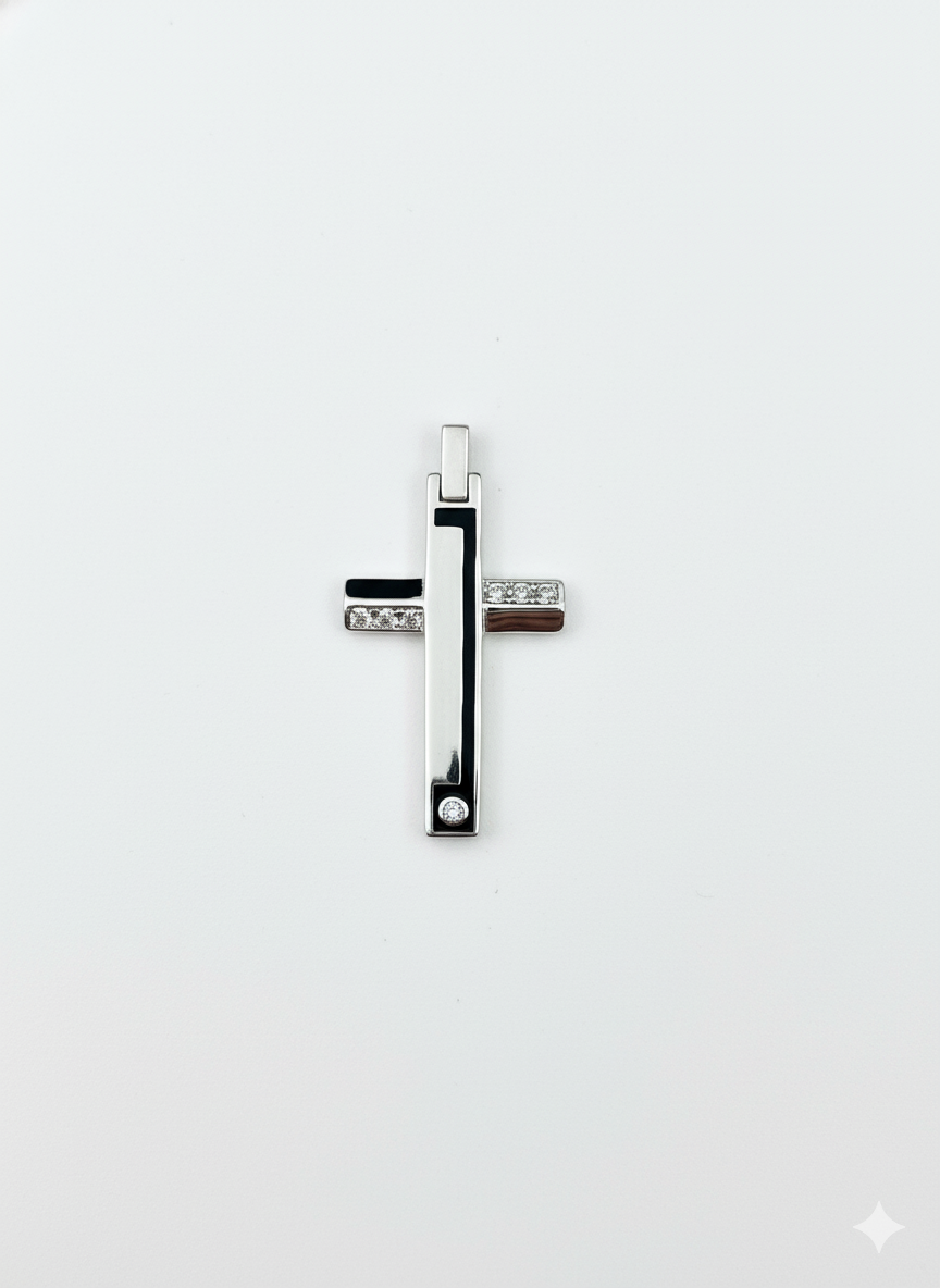 Dije de Cruz Moderna en Plata .925 con Detalles en Circonia